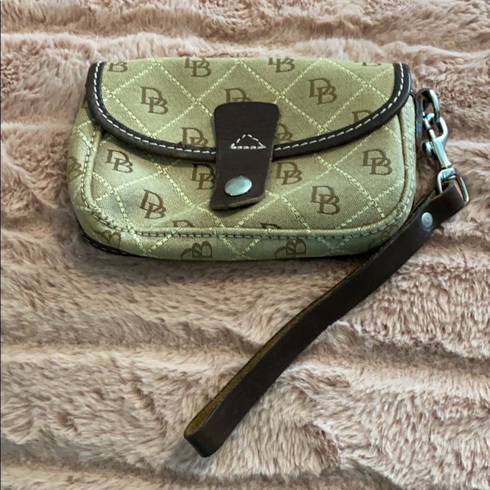 Dooney & Bourke Wristlet
